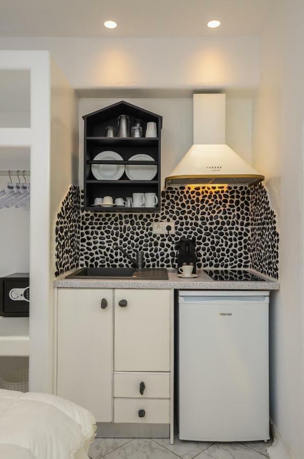 Naxos Evilion Luxury Apartments & Suites Naxos City ภายนอก รูปภาพ