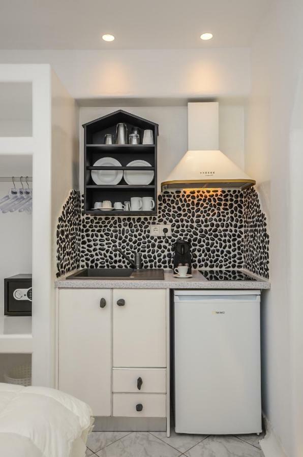 Naxos Evilion Luxury Apartments & Suites Naxos City ภายนอก รูปภาพ